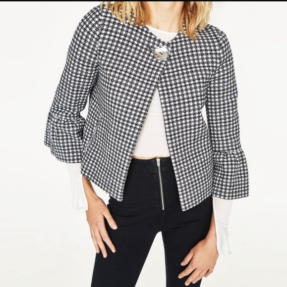 Zara Jackets & Blazers - Zara Gingham blazer, Size Small, Black
